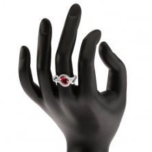 Inel cu zirconiu oval, roşu, contururi de jumătăţi de inimă, argint 925
