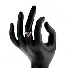 Inel argint 925 - triunghi din zirconiu, zirconiu rotund, roşu