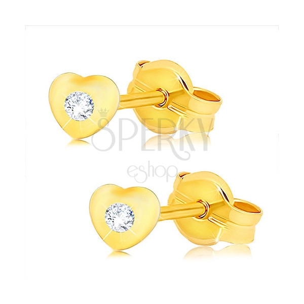Cercei din aur galben 9K - inimă mică cu zirconiu transparent, cu şurub