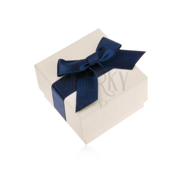 Cutiuţă de cadou albă pentru inel, pandantiv sau cercei, fundă albastră