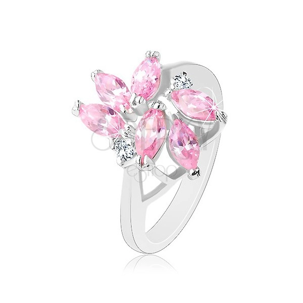 Inel înfrumusețat cu zirconii fațetate în formă de bob de culoare roz, două zirconii rotunde transparente