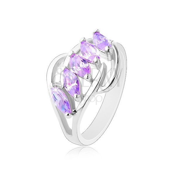 Inel de culoare argintie, zirconii în formă de bob de culoare violet deschis, arcade lucioase