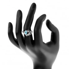 Inel cu braţe despicate, ornament în formă de bob cu zirconii transparente