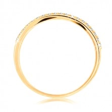 Inel realizat din aur galben de 14K - linie ondulată din zirconii netede şi transparente