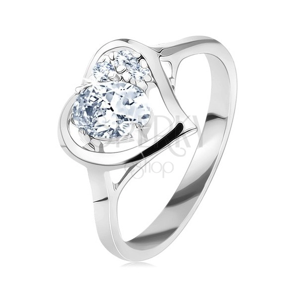 Inel de culoare argintie, contur inimă lucioasă cu un zirconiu oval, zirconii transparente