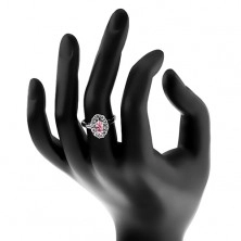 Inel lucios cu formă de bob roz, margine ovală din zirconii transparente