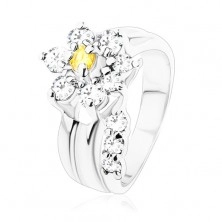 Inel strălucitor, tulpină de floare despărţită formată din zirconii transparente, floare cu zirconii transparente şi galbene