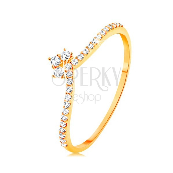 Inel din aur galben de 14K - linii din zirconii transparente pe brațe, coroană strălucitoare