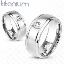 Inel din titan de culoare argintie cu suprafață mată, crestături și zirconiu, 8 mm