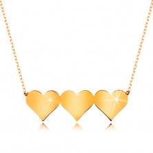 Colier realizat din aur galben de 9K - trei inimi simetrice,lanţ subţire 