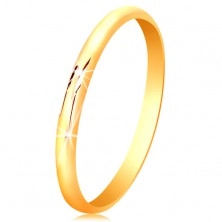 Inel din aur galben de 14K, suprafaţă netedă, lucioasă şi uşor proeminentă