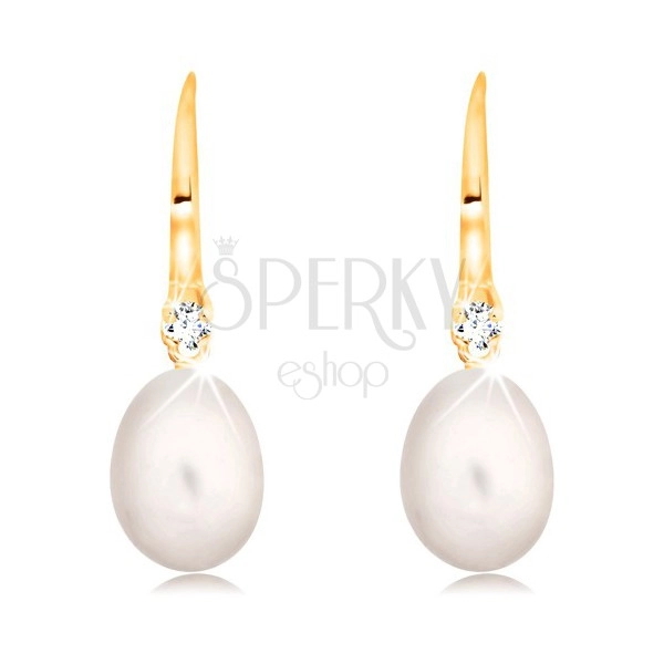 Cercei din aur galben 14K - perla albă ovală și zirconiu transparent pe cârlig