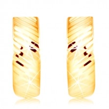 Cercei din aur de 14K – bandă cu crestături diagonale strălucitoare