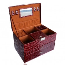 Cutie de bijuterii valiză în culoarea burgundă, model crocodil, detalii metalice în nuanță argintie, cheie