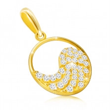 Pandantiv din aur de 9K - aripă de înger împodobită cu zirconii, într-un cerc subțire 