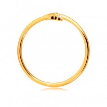 Inel din aur  375 cu brațe înguste - două trifoaie cu zirconii rotunde clare