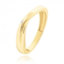 Inel din aur galben de 9K – linie ondulată împodobită cu zircon mic, umeri despicați