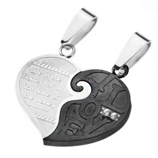 Pandantive cuplu - inimă mată divizată în culoarea negru cu argintiu, inscripție romantică