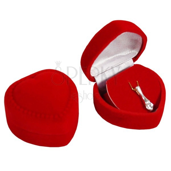 Cutie de cadou pentru pandantiv - inimă cu suprafață de catifea roșie